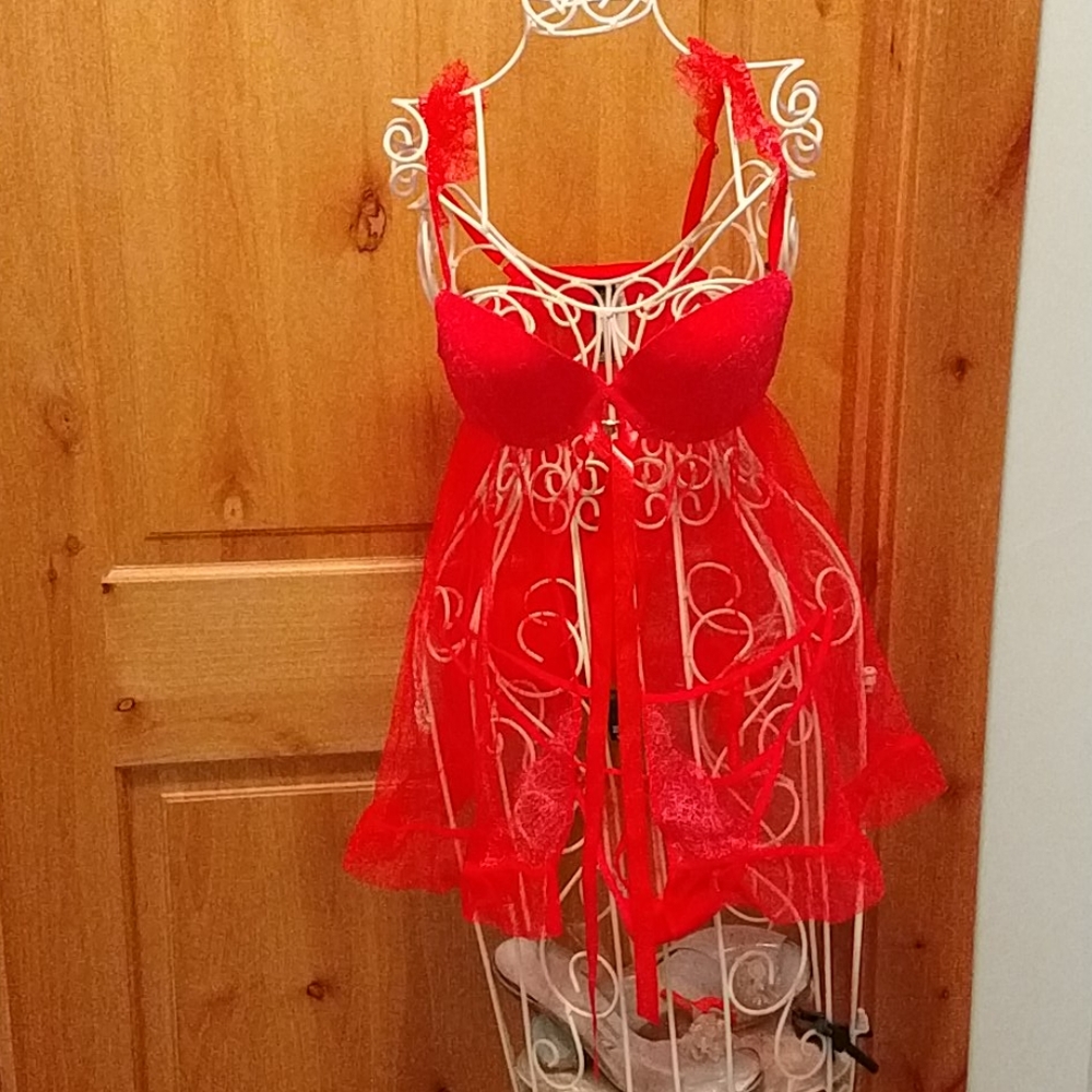 Victoria Secret Hot Pink baby doll NWT 36B